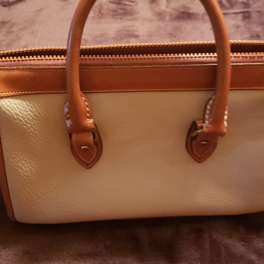 Purse - Picture 3 of 4